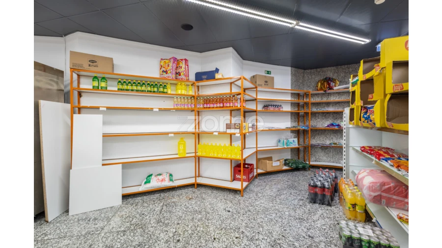 Negócio para Venda em Venteira Foto 16