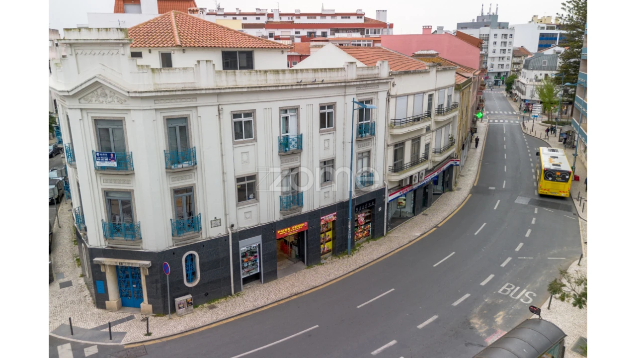 Negócio para Venda em Venteira Foto 3