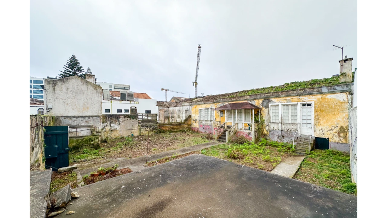 Moradia T2 para Venda em Ponta Delgada (São Pedro) Foto 10