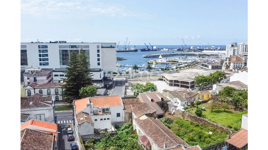 Moradia T2 para Venda em Ponta Delgada (São Pedro) Foto 17