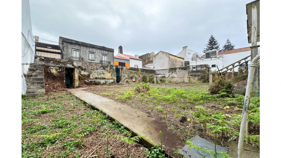 Moradia T2 para Venda em Ponta Delgada (São Pedro) Foto 8