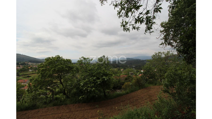 Moradia T2 para Venda em Rebordões (Souto) Foto 9