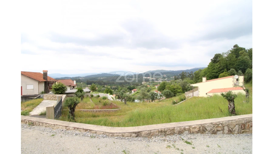 Moradia T2 para Venda em Rebordões (Souto) Foto 11