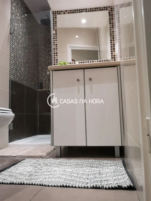 Apartamento T2 para Venda em Santa Maria Maior