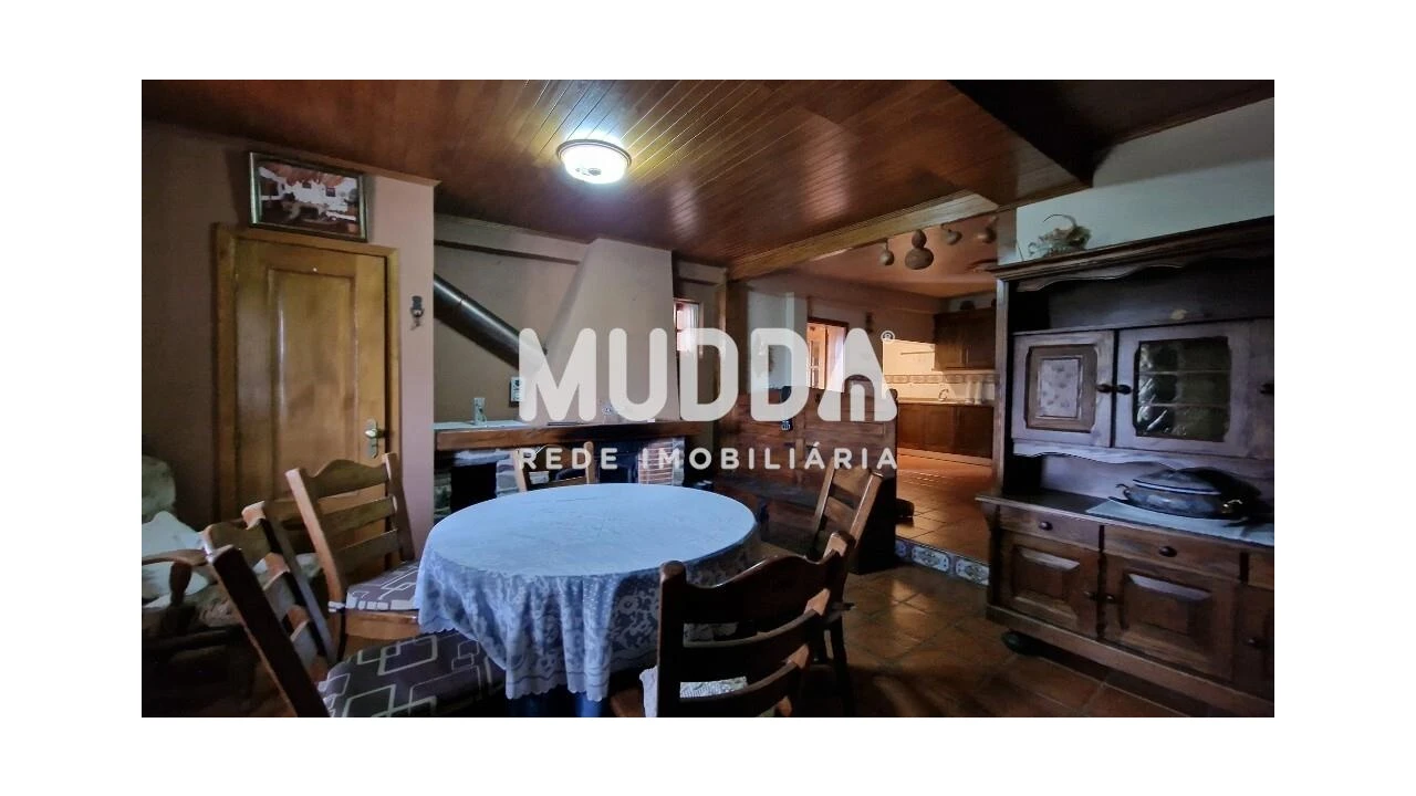 Moradia T4 para Venda em São Pedro de Serracenos Foto 2