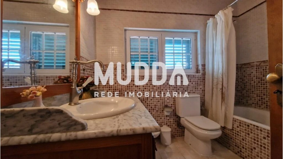 Moradia T4 para Venda em São Pedro de Serracenos Foto 8