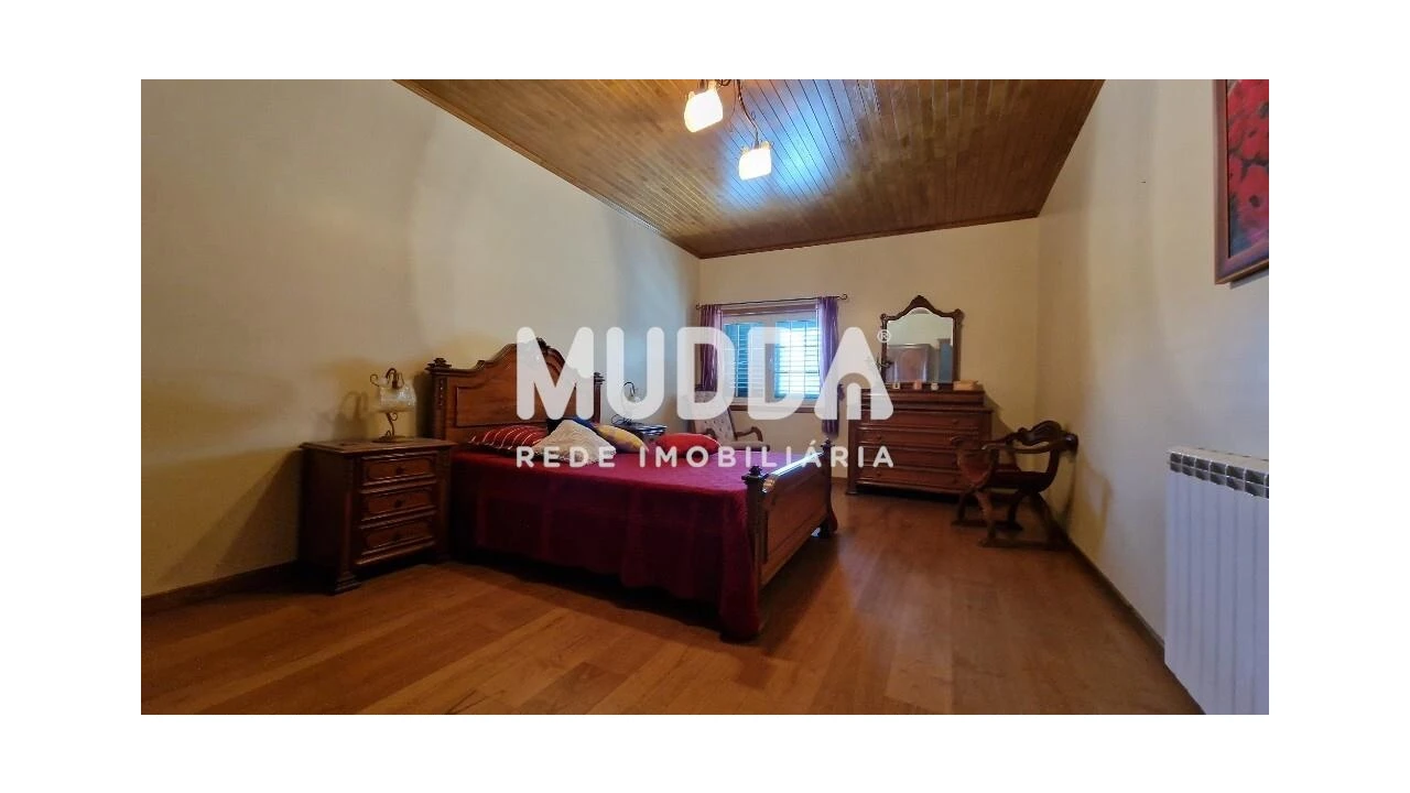 Moradia T4 para Venda em São Pedro de Serracenos Foto 6