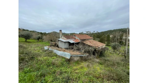 Moradia T3 para Venda em São Miguel, Santa Eufémia e Rabaçal