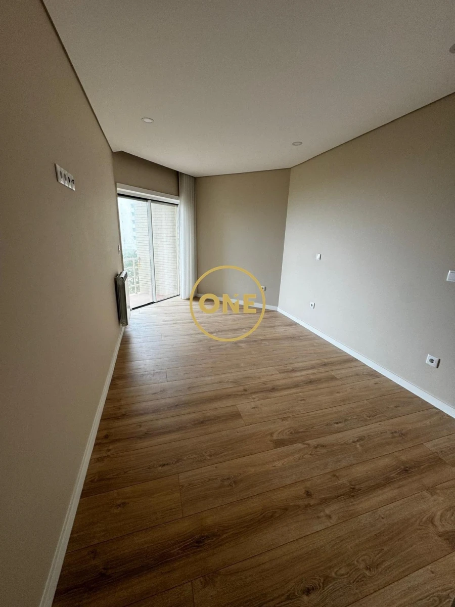 Apartamento T3 para Venda em Póvoa de Varzim, Beiriz e Argivai Foto 8