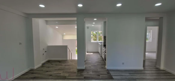 Apartamento T2 para Venda em Rio de Mouro
