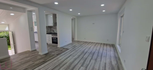 Apartamento T2 para Venda em Rio de Mouro