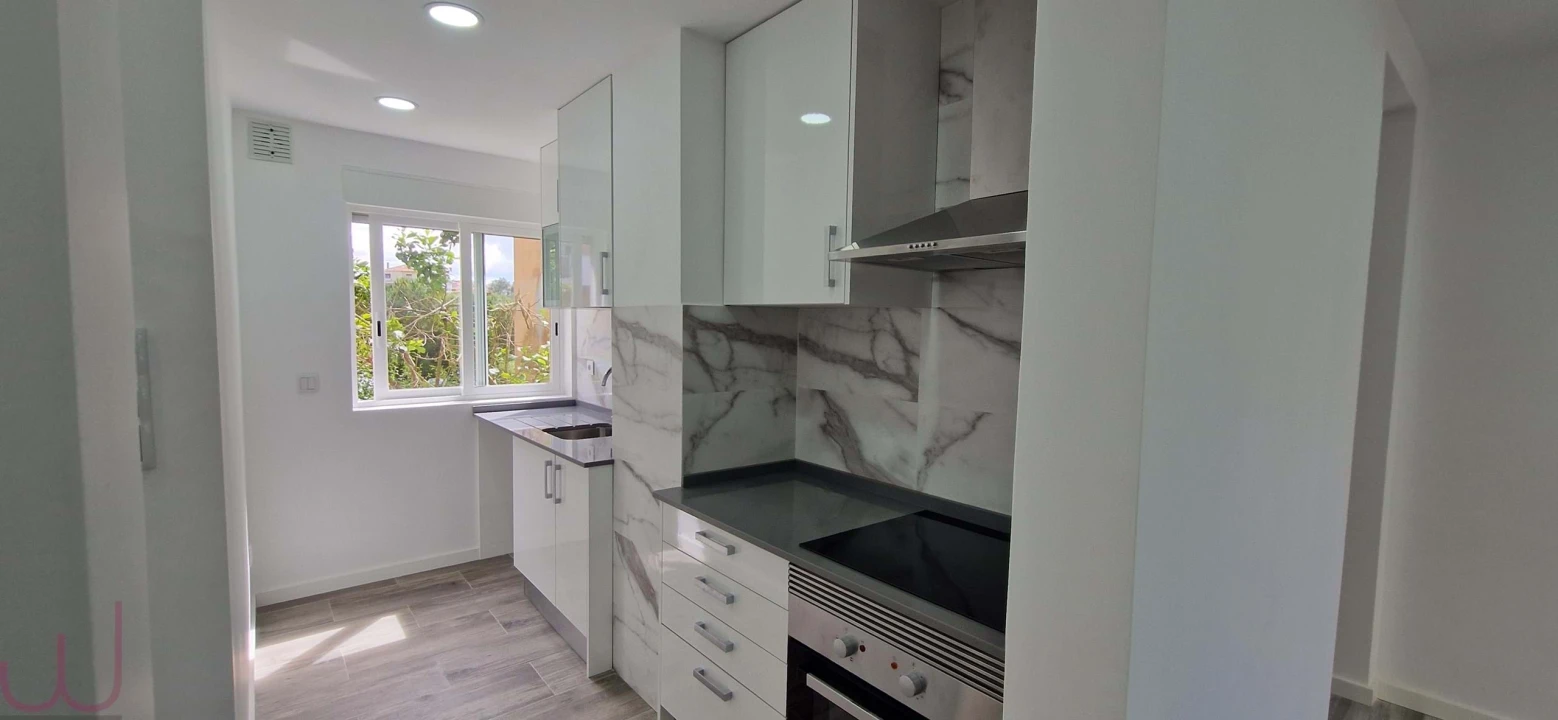 Apartamento T2 para Venda em Rio de Mouro Foto 15