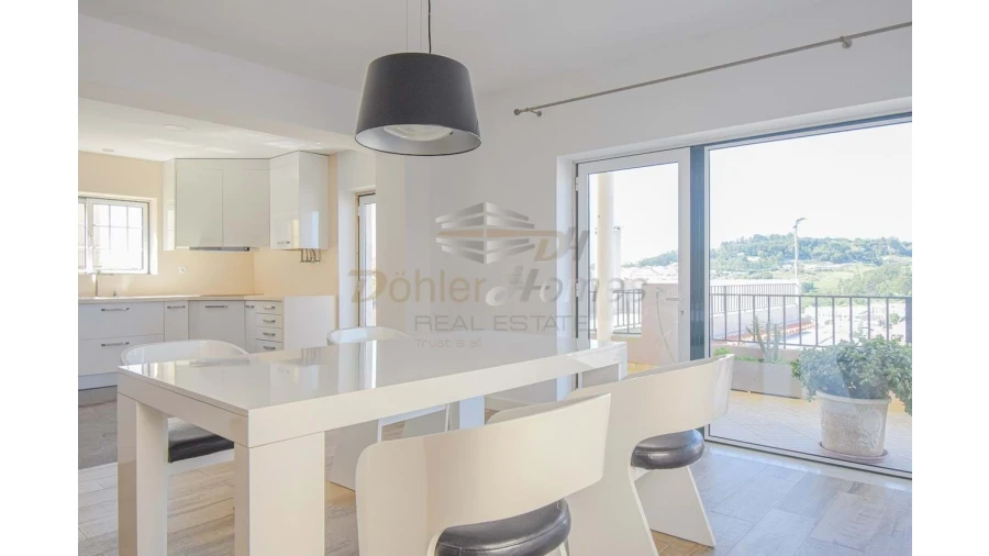 Moradia T5 para Venda em Ramada e Caneças Foto 7