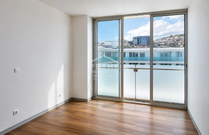 Apartamento T3 para Venda em Funchal (Se)