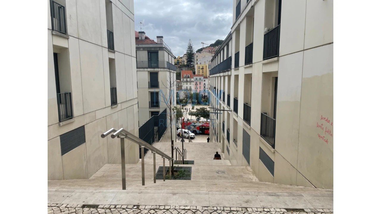 Loja para Venda em Arroios Foto 13