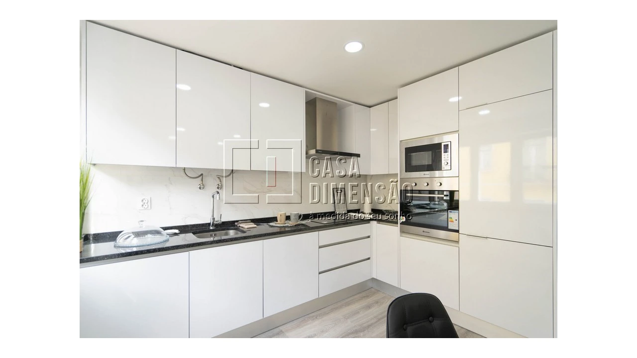 Apartamento T2 para Venda em Penha de França Foto 11