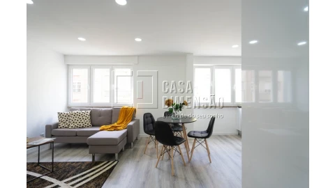 Apartamento T2 para Venda em Penha de França