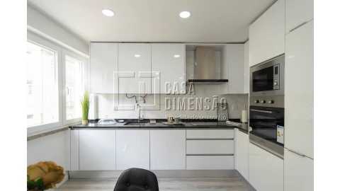 Apartamento T2 para Venda em Penha de França