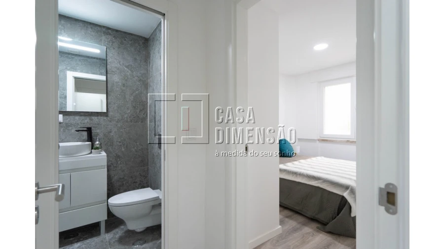 Apartamento T2 para Venda em Penha de França Foto 18