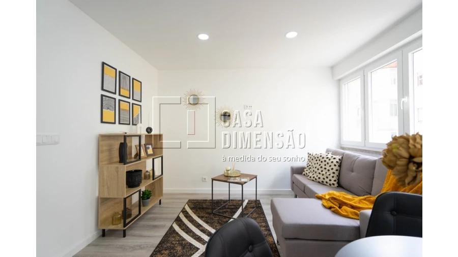 Apartamento T2 para Venda em Penha de França Foto 4