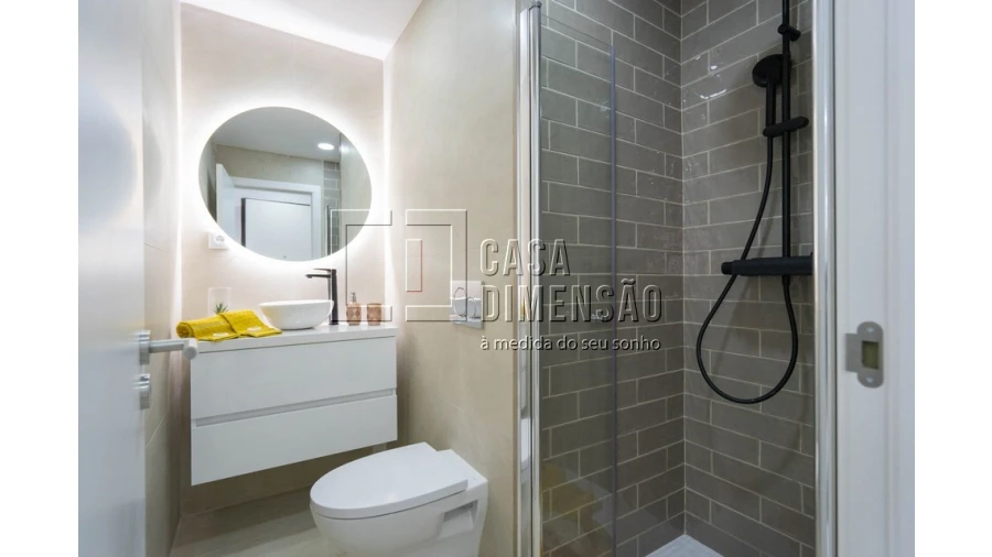 Apartamento T2 para Venda em Penha de França Foto 13