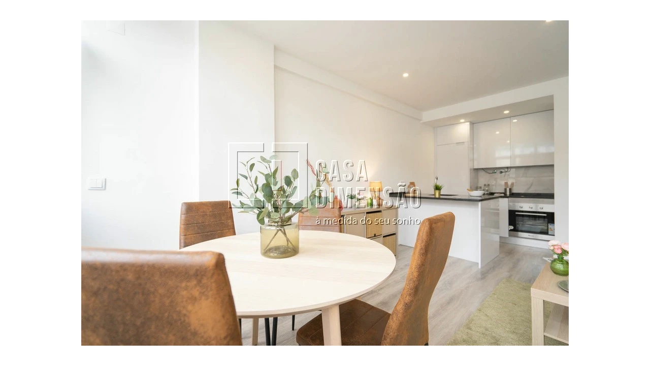 Apartamento T1 para Venda em São Domingos de Benfica Foto 7