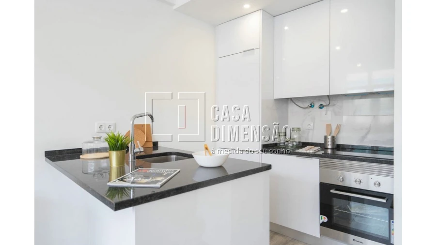 Apartamento T1 para Venda em São Domingos de Benfica Foto 12