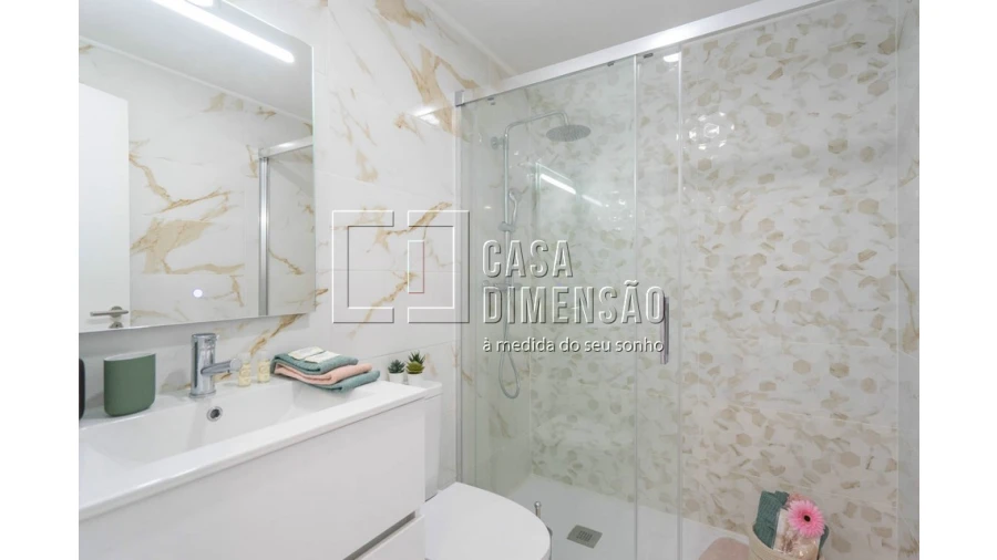 Apartamento T1 para Venda em São Domingos de Benfica Foto 14