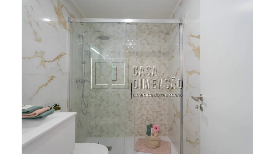 Apartamento T1 para Venda em São Domingos de Benfica Foto 16