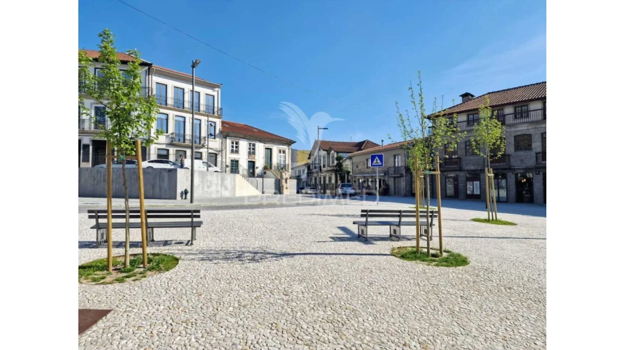 Moradia T4 para Venda em Caldelas Foto 6