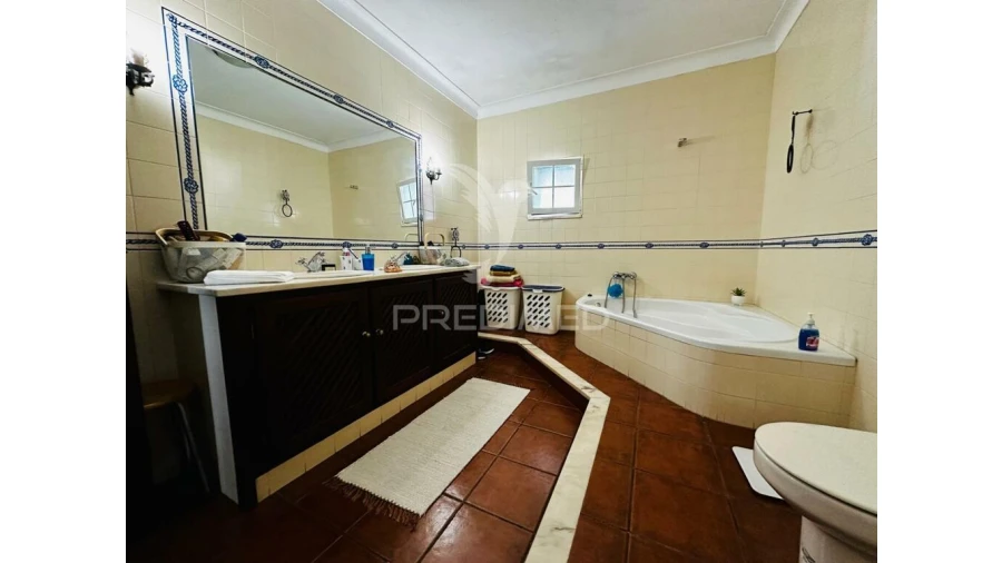 Quinta T3 para Venda em Assunção, Ajuda, Salvador e Santo Ildefonso Foto 13