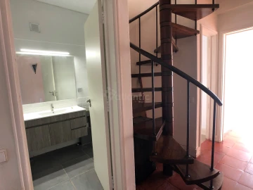 Apartamento T4 para Arrendamento em Cascais e Estoril