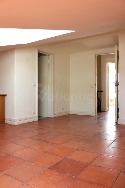 Apartamento T4 para Arrendamento em Cascais e Estoril