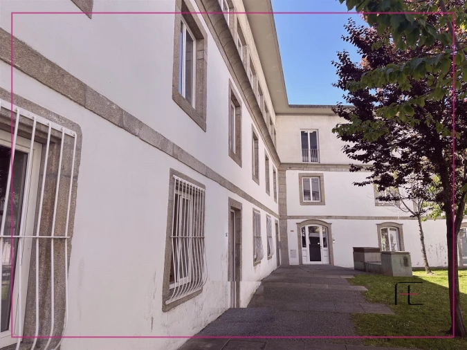 Loja para Arrendamento em Lordelo do Ouro e Massarelos Foto 20