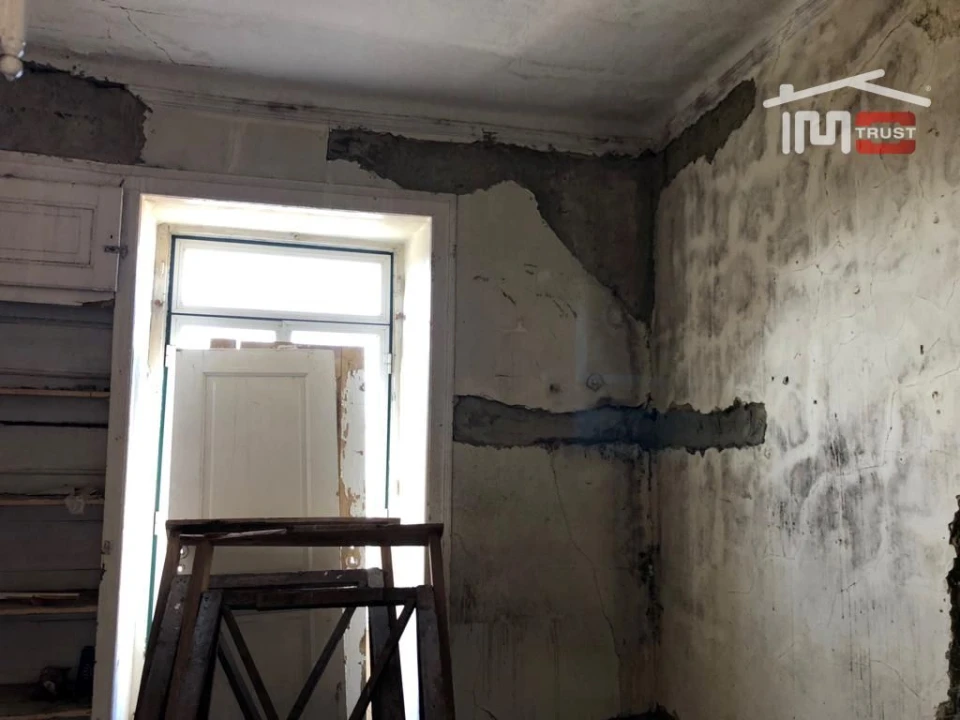 Prédio para Venda em Santa Maria Maior Foto 13