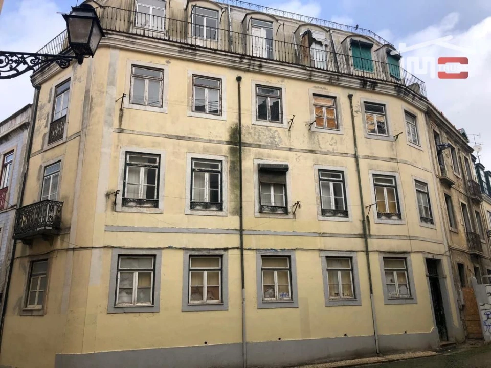 Prédio para Venda em Santa Maria Maior Foto 1