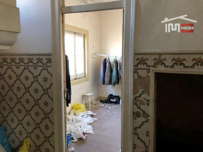 Prédio para Venda em Santa Maria Maior Foto 15