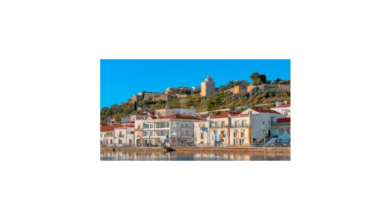 Terreno para Venda em Santa Maria do Castelo e Santiago e Santa Susana Foto 6