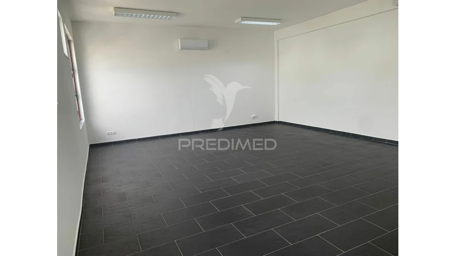 Escritório para Arrendamento em Malagueira e Horta das Figueiras Foto 3