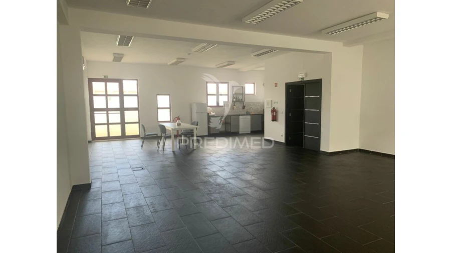 Escritório para Arrendamento em Malagueira e Horta das Figueiras Foto 15