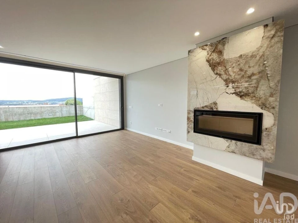 Moradia T3 para Venda em Abade de Neiva Foto 28