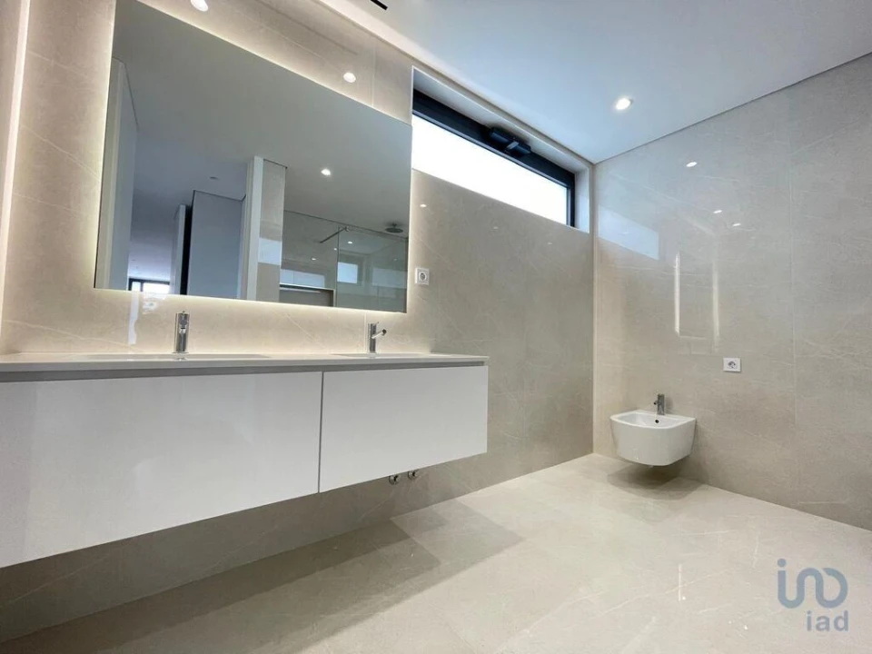 Moradia T3 para Venda em Abade de Neiva Foto 11