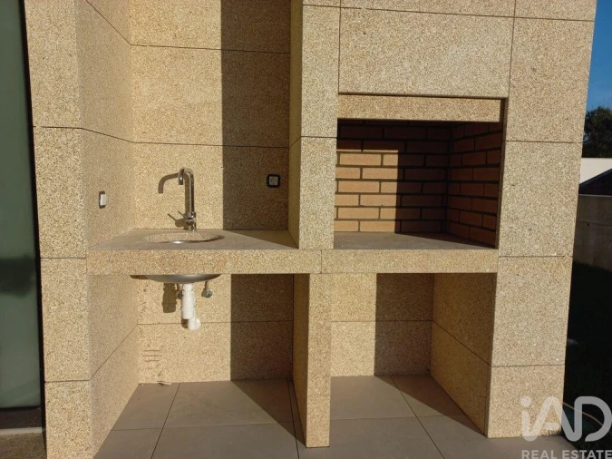 Moradia T3 para Venda em Abade de Neiva Foto 25