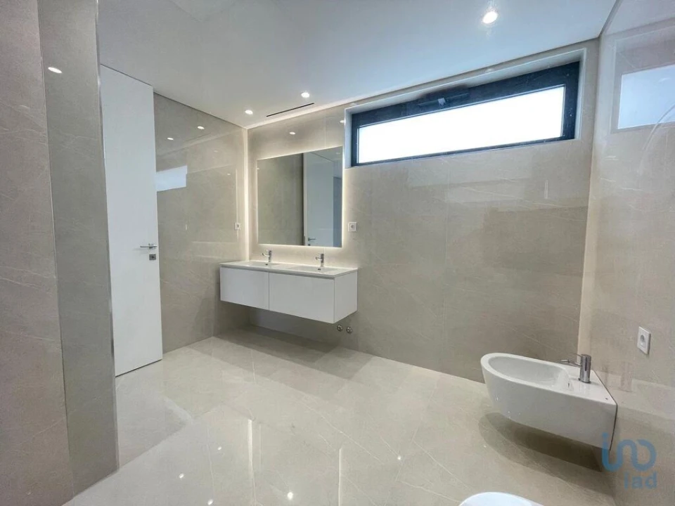 Moradia T3 para Venda em Abade de Neiva Foto 12