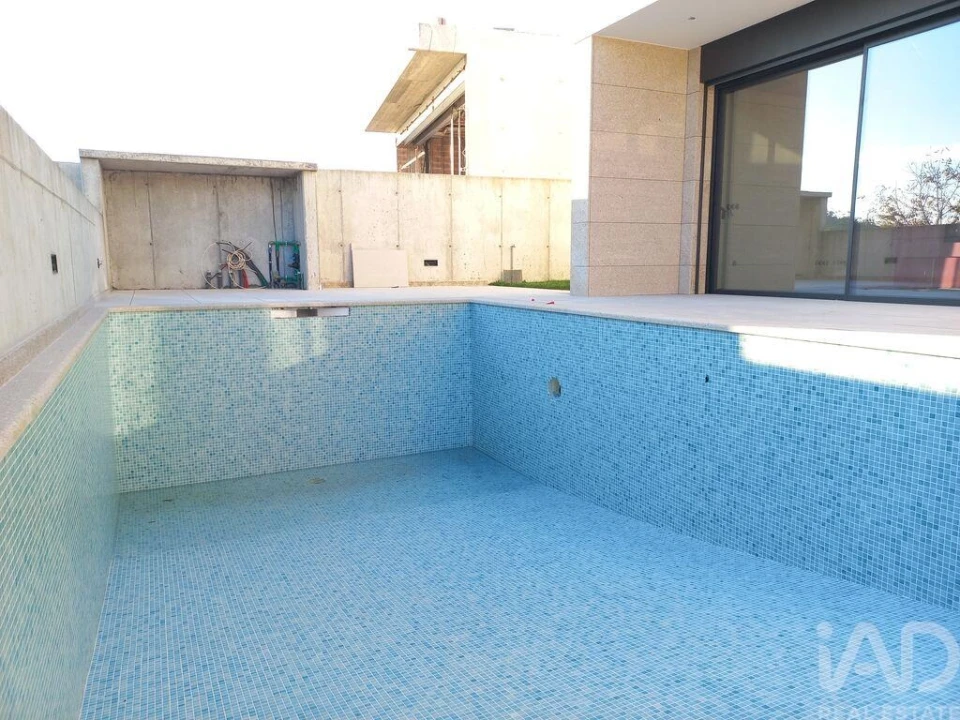 Moradia T3 para Venda em Abade de Neiva Foto 26