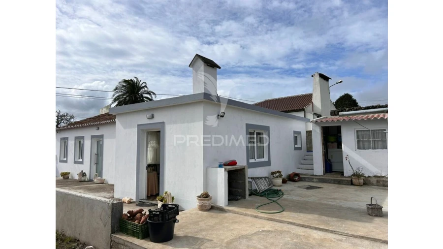 Moradia T5 para Venda em São Bartolomeu de Regatos Foto 7