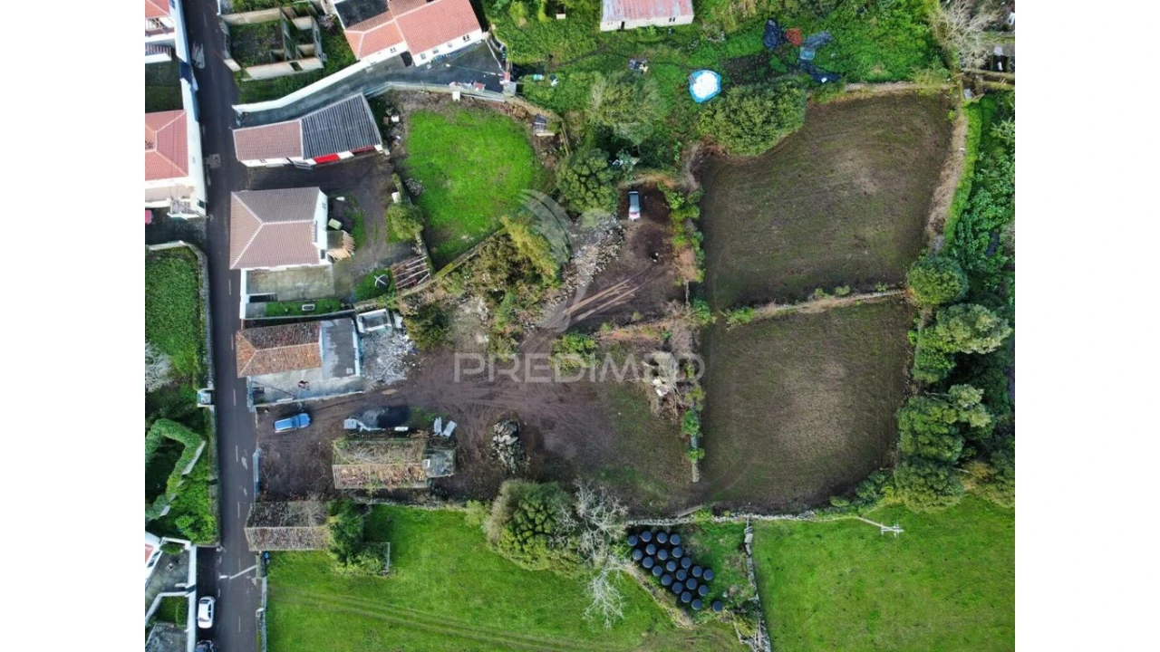 Moradia T5 para Venda em São Bartolomeu de Regatos Foto 1