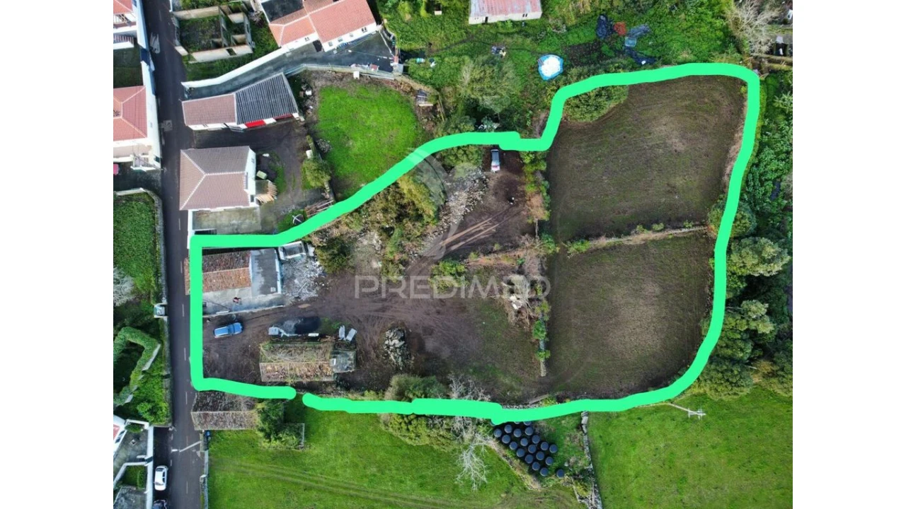 Moradia T5 para Venda em São Bartolomeu de Regatos Foto 2