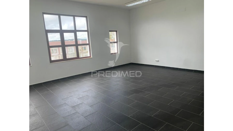 Escritório para Arrendamento em Malagueira e Horta das Figueiras Foto 3