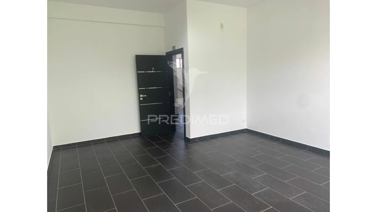 Escritório para Arrendamento em Malagueira e Horta das Figueiras Foto 1